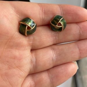 Green knot earrings gold color